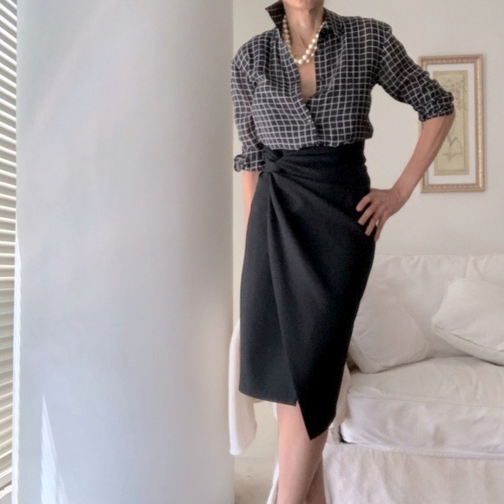 Club Monaco Silk Shirt.  Size XS - Picture 2 of 10